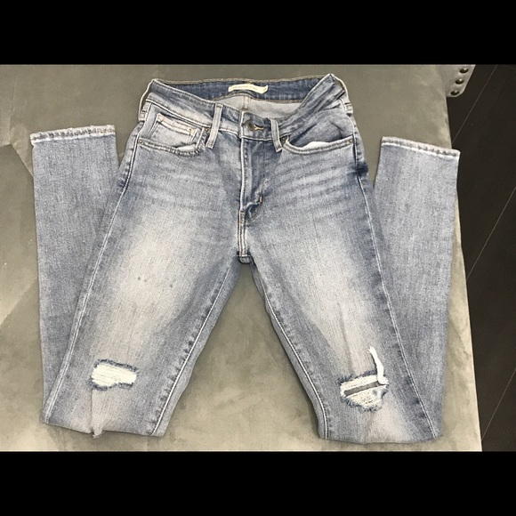 LEVI'S 721 HIGH RISE SKINNY JEANS IN WORN AND TORN - Picture 8 of 8